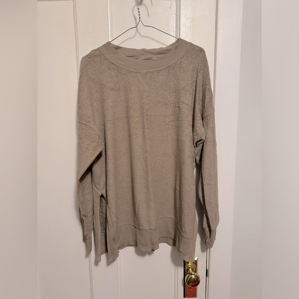 Oversized aerie lounge top